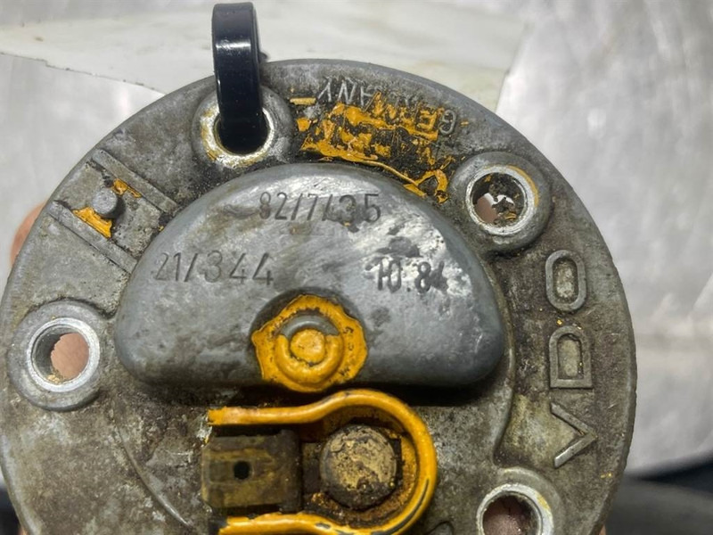 Ahlmann AL6 - Fuel indicator/Tankschwimmer/Tankvlotter - 프레임/ 시 건설기계 용 : 사진 4 Ahlmann AL6 - Fuel indicator/Tankschwimmer/Tankvlotter - 프레임/ 시 건설기계 용 : 사진 4