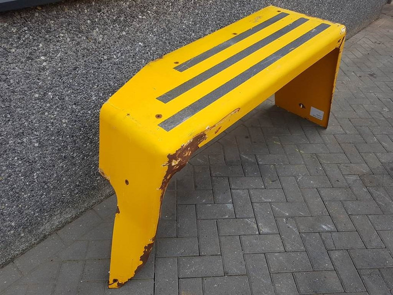 Ahlmann AZ150-4181501A-R/A-Mud guard/Kotfluegel/Spatbord - 펜더 건설기계 용 : 사진 2 Ahlmann AZ150-4181501A-R/A-Mud guard/Kotfluegel/Spatbord - 펜더 건설기계 용 : 사진 2