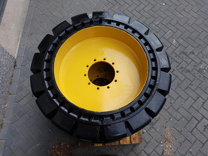 Cat 910/914 - 447-1131 - Tyre/Reifen/Band - 휠 및 타이어 건설기계 용 : 사진 4 Cat 910/914 - 447-1131 - Tyre/Reifen/Band - 휠 및 타이어 건설기계 용 : 사진 4