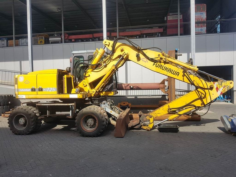 Furukawa W 725 LS (For parts) - 휠 굴삭기 : 사진 1 Furukawa W 725 LS (For parts) - 휠 굴삭기 : 사진 1