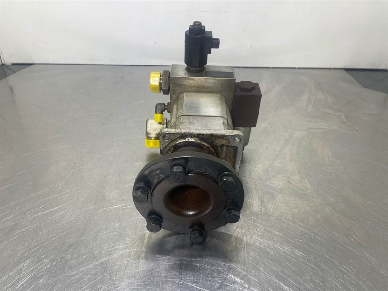 Hyundai HL757-7A-11LD-30700 / VAD0511111-Fan motor - 유압 건설기계 용 : 사진 3 Hyundai HL757-7A-11LD-30700 / VAD0511111-Fan motor - 유압 건설기계 용 : 사진 3
