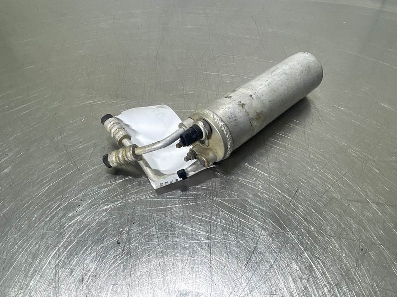 Hyundai HL757-7A-11N6-90060 / A4W00615 / ASRN60D-M5-Drier - 프레임/ 시 건설기계 용 : 사진 1 Hyundai HL757-7A-11N6-90060 / A4W00615 / ASRN60D-M5-Drier - 프레임/ 시 건설기계 용 : 사진 1