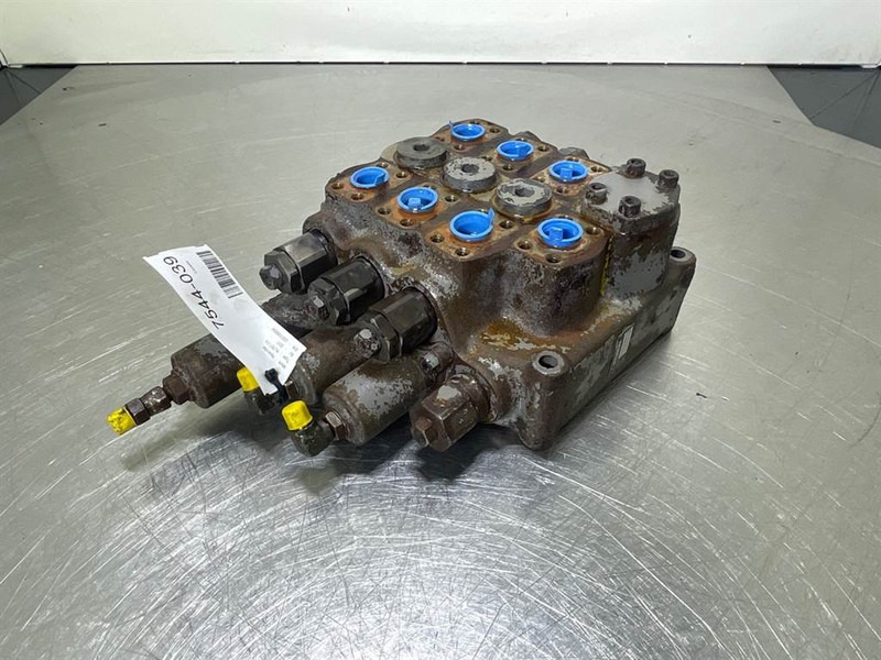 Hyundai HL757-7A-31LD-00030-WA28D7D7F1-57-Valve/Ventile - 유압 건설기계 용 : 사진 1 Hyundai HL757-7A-31LD-00030-WA28D7D7F1-57-Valve/Ventile - 유압 건설기계 용 : 사진 1