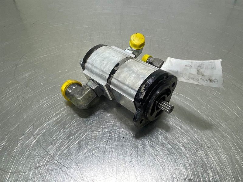 Hyundai HL757-7A-31LD-40500-Fan & brake pump - 유압 건설기계 용 : 사진 1 Hyundai HL757-7A-31LD-40500-Fan & brake pump - 유압 건설기계 용 : 사진 1