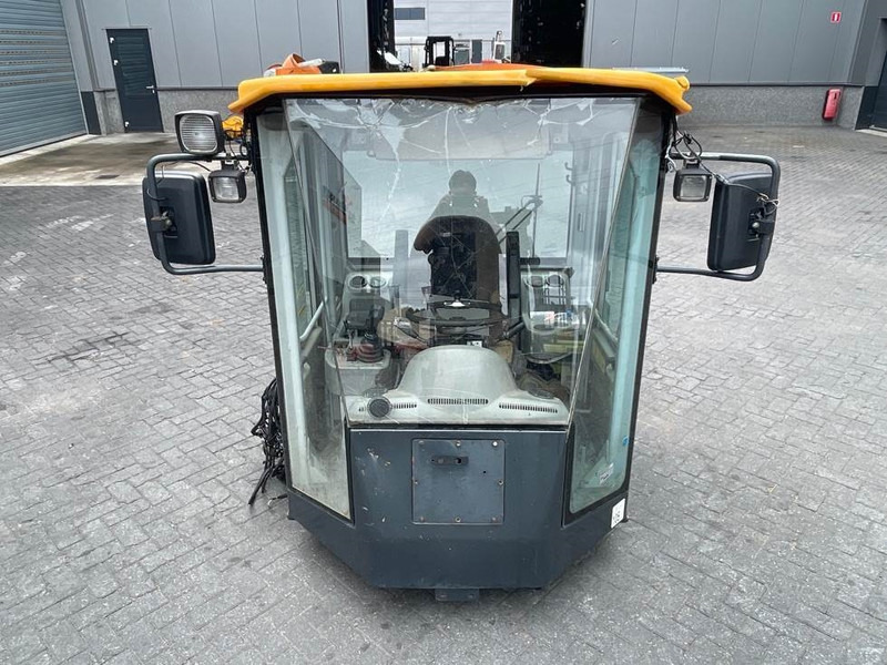 Hyundai HL757-7A-71LB-12012 / 71LB-12013 /71LB-12014-Cabin - 운전실 및 내부 건설기계 용 : 사진 2 Hyundai HL757-7A-71LB-12012 / 71LB-12013 /71LB-12014-Cabin - 운전실 및 내부 건설기계 용 : 사진 2