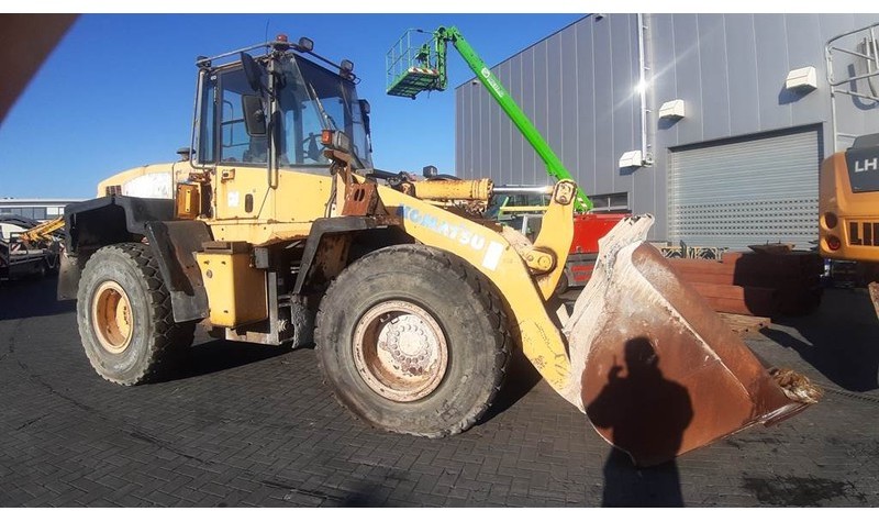 Komatsu WA 320 - 5H (For parts) - 휠 로더 : 사진 2 Komatsu WA 320 - 5H (For parts) - 휠 로더 : 사진 2