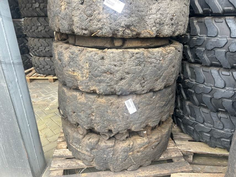 Liebherr A934C-12.00-20-Tire/Reifen/Band - 휠 및 타이어 건설기계 용 : 사진 2 Liebherr A934C-12.00-20-Tire/Reifen/Band - 휠 및 타이어 건설기계 용 : 사진 2