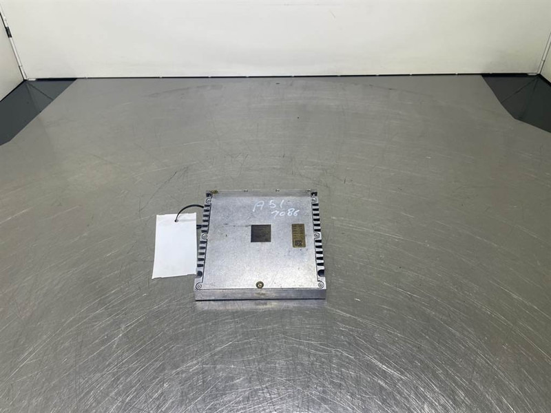 Liebherr LH24M-10685054-PME1-BMK A51-ECU/Control box - 전기 설비 건설기계 용 : 사진 2 Liebherr LH24M-10685054-PME1-BMK A51-ECU/Control box - 전기 설비 건설기계 용 : 사진 2