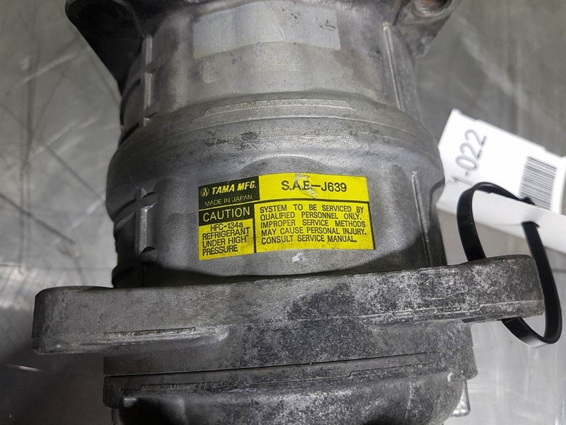 Ljungby Maskin L12 -Tama MFG SAE-J639 - Compressor/Kompres - 에어컨 건설기계 용 : 사진 3 Ljungby Maskin L12 -Tama MFG SAE-J639 - Compressor/Kompres - 에어컨 건설기계 용 : 사진 3