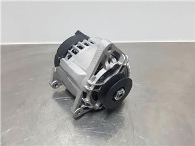 Manitou 12V 80A - Alternator/Lichtmaschine/Dynamo - 엔진 건설기계 용 : 사진 1 Manitou 12V 80A - Alternator/Lichtmaschine/Dynamo - 엔진 건설기계 용 : 사진 1