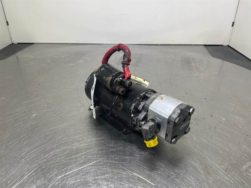 New Holland W110C-84419597-Compact-/steering unit - 유압 건설기계 용 : 사진 3 New Holland W110C-84419597-Compact-/steering unit - 유압 건설기계 용 : 사진 3