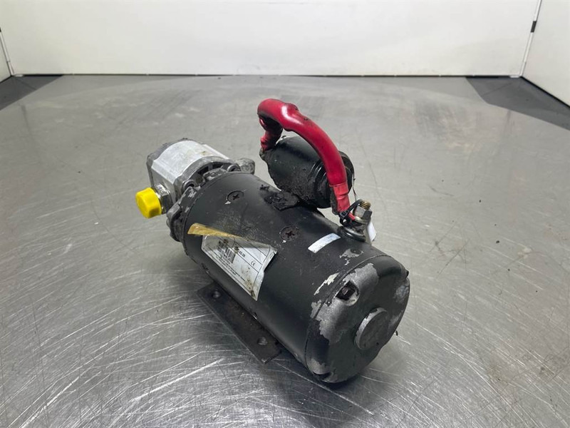 New Holland W110C-84419597-Compact-/steering unit - 유압 건설기계 용 : 사진 2 New Holland W110C-84419597-Compact-/steering unit - 유압 건설기계 용 : 사진 2