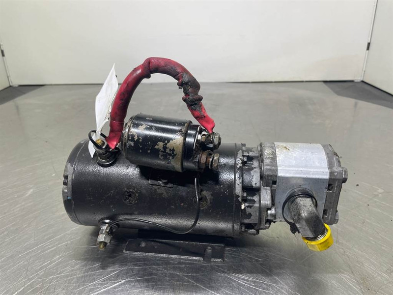 New Holland W110C-84419597-Compact-/steering unit - 유압 건설기계 용 : 사진 4 New Holland W110C-84419597-Compact-/steering unit - 유압 건설기계 용 : 사진 4