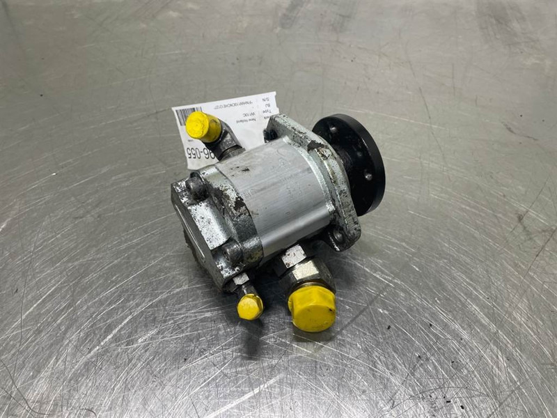 New Holland W110C-Concentric 87426773-Gearpump/Zahnradpumpe - 유압 건설기계 용 : 사진 1 New Holland W110C-Concentric 87426773-Gearpump/Zahnradpumpe - 유압 건설기계 용 : 사진 1