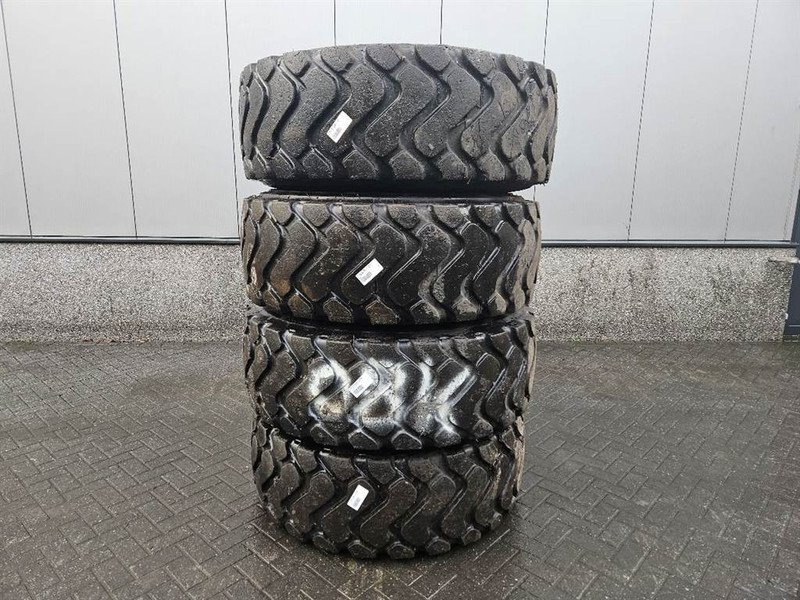 O & K L25.5-Renova 20.5R25-Tire/Reifen/Band - 휠 및 타이어 건설기계 용 : 사진 1 O & K L25.5-Renova 20.5R25-Tire/Reifen/Band - 휠 및 타이어 건설기계 용 : 사진 1