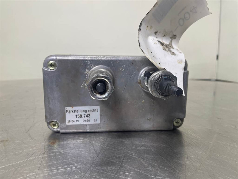 O & K L25.5-Valeo 150.743-24V-Wiper motor/Wischermotor - 전기 설비 건설기계 용 : 사진 5 O & K L25.5-Valeo 150.743-24V-Wiper motor/Wischermotor - 전기 설비 건설기계 용 : 사진 5