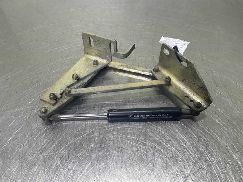 Schaeff SKL834-0451019030-Hinge right/Scharnier - 프레임/ 시 건설기계 용 : 사진 1 Schaeff SKL834-0451019030-Hinge right/Scharnier - 프레임/ 시 건설기계 용 : 사진 1