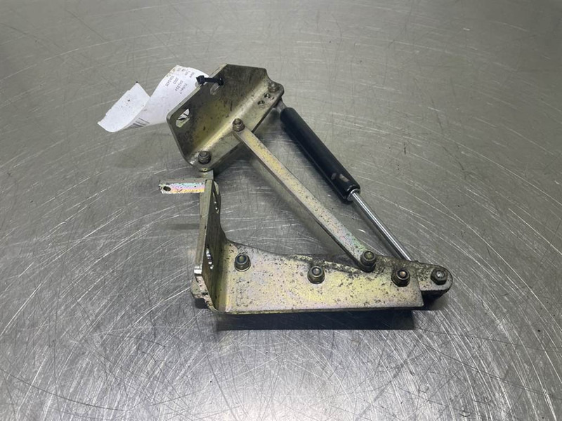 Schaeff SKL834-0451019030-Hinge right/Scharnier - 프레임/ 시 건설기계 용 : 사진 3 Schaeff SKL834-0451019030-Hinge right/Scharnier - 프레임/ 시 건설기계 용 : 사진 3