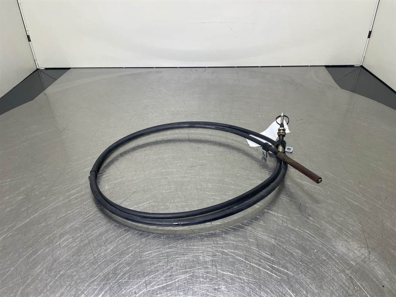 Schaeff SKL834-0461527025/6451371000-Handbrake cable - 프레임/ 시 건설기계 용 : 사진 1 Schaeff SKL834-0461527025/6451371000-Handbrake cable - 프레임/ 시 건설기계 용 : 사진 1
