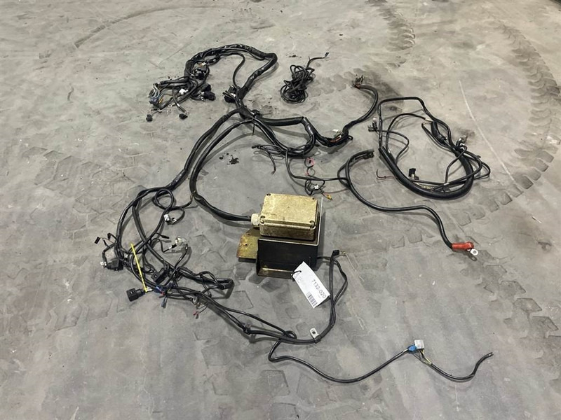 Schaeff SKL834-5110662033-Wiring harness/Kabelbaum - 전기 설비 건설기계 용 : 사진 4 Schaeff SKL834-5110662033-Wiring harness/Kabelbaum - 전기 설비 건설기계 용 : 사진 4