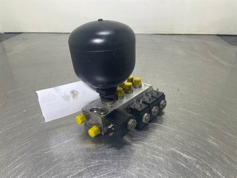 Schaeff SKL834-5572100026-Valve/Ventile/Ventiel - 유압 건설기계 용 : 사진 1 Schaeff SKL834-5572100026-Valve/Ventile/Ventiel - 유압 건설기계 용 : 사진 1