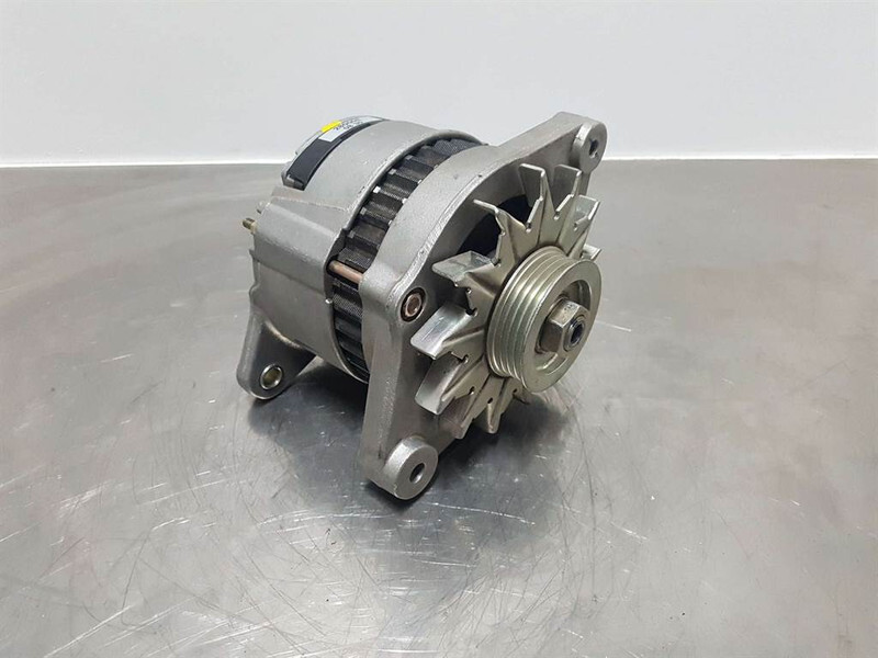 Terex Schaeff SKL833-14V 65A-Alternator/Lichtmaschine/Dynamo - 엔진 건설기계 용 : 사진 1 Terex Schaeff SKL833-14V 65A-Alternator/Lichtmaschine/Dynamo - 엔진 건설기계 용 : 사진 1