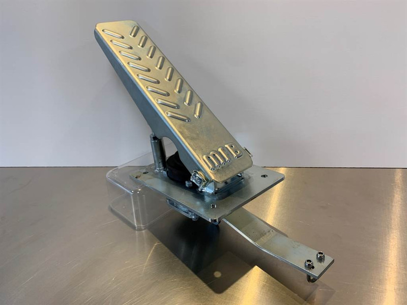 Terex TL/SKL/SKS-5692609966-Gas pedal - 운전실 및 내부 건설기계 용 : 사진 1 Terex TL/SKL/SKS-5692609966-Gas pedal - 운전실 및 내부 건설기계 용 : 사진 1