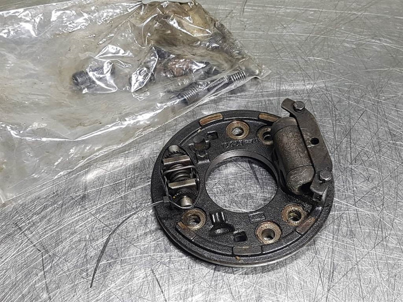 Volvo L30B -VOE17229223/ZM2907190-Brake drum - 브레이크 부품 건설기계 용 : 사진 5 Volvo L30B -VOE17229223/ZM2907190-Brake drum - 브레이크 부품 건설기계 용 : 사진 5