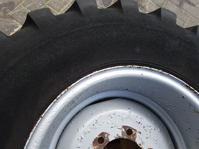 Zettelmeyer Mitas 14.5-20-Tire/Reifen/Band - 휠 및 타이어 건설기계 용 : 사진 5 Zettelmeyer Mitas 14.5-20-Tire/Reifen/Band - 휠 및 타이어 건설기계 용 : 사진 5