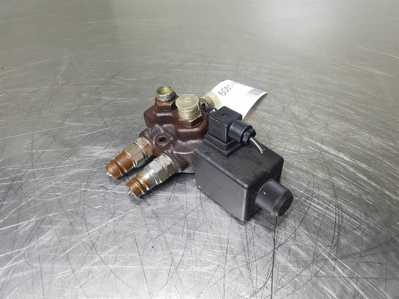 Zettelmeyer ZL 1001 - Valve/Ventile/Ventiel - 유압 : 사진 1 Zettelmeyer ZL 1001 - Valve/Ventile/Ventiel - 유압 : 사진 1