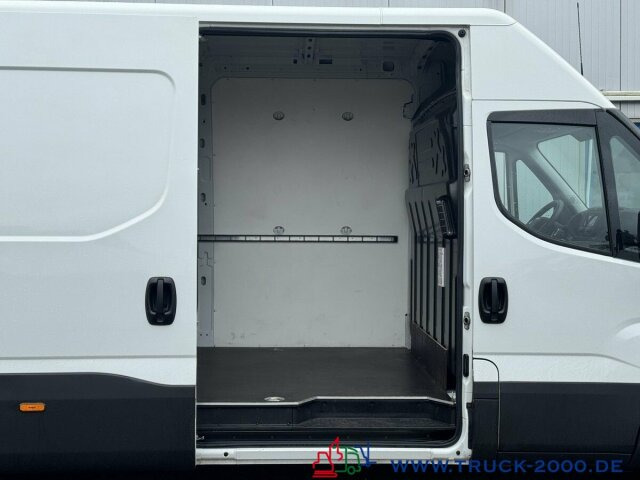 Iveco Daily Maxi Hoch & Lang Autom. 3 Sitze TÜV 01/27 - 패널 밴 : 사진 4 Iveco Daily Maxi Hoch & Lang Autom. 3 Sitze TÜV 01/27 - 패널 밴 : 사진 4
