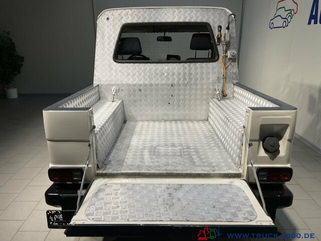 Mercedes-Benz 300 GD Pickup "Mit Winterdienst" 1. Hand 29 TKM - 픽업트럭 : 사진 5 Mercedes-Benz 300 GD Pickup "Mit Winterdienst" 1. Hand 29 TKM - 픽업트럭 : 사진 5