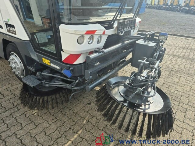 거리 청소 차량 Ravo 540 3 Besen Sweeper 62 km/h Autobahn fähig : 사진 14