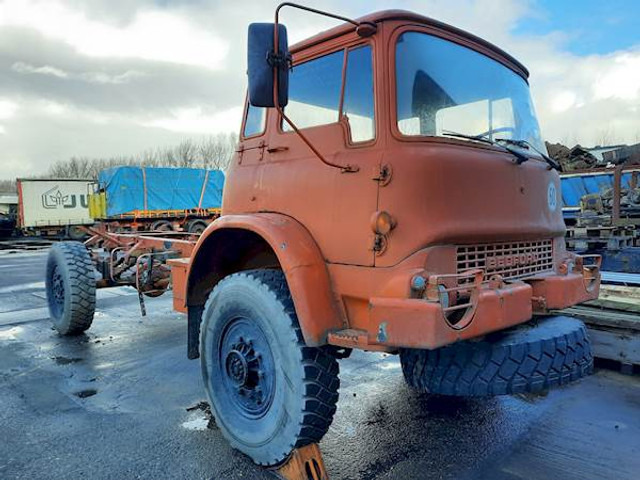 Bedford MJP2 4X4 - 캡 새시 트럭 : 사진 2 Bedford MJP2 4X4 - 캡 새시 트럭 : 사진 2