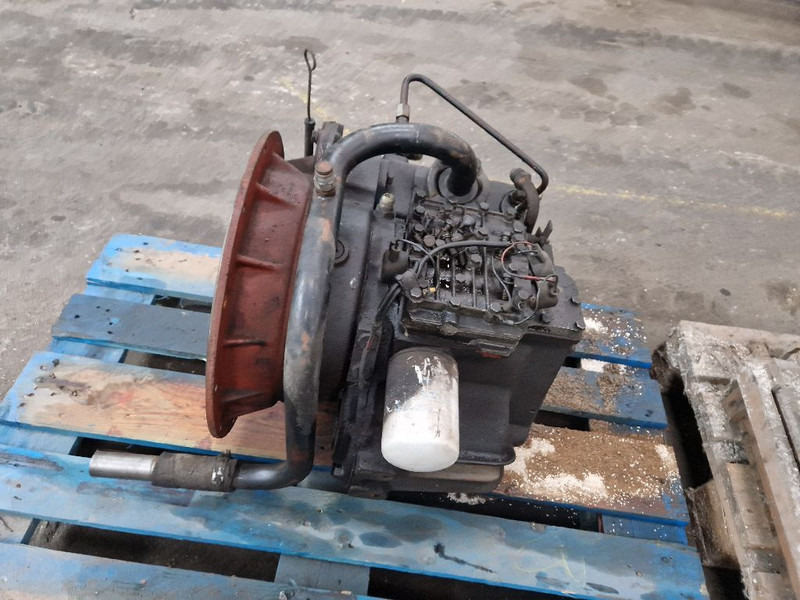 Ford 2722E - 기어박스 : 사진 1 Ford 2722E - 기어박스 : 사진 1