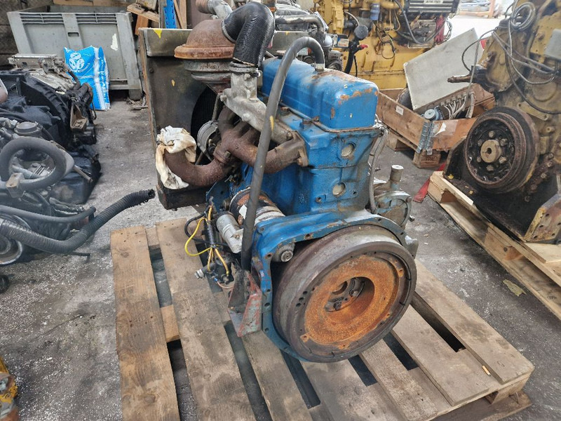 Ford F2 6015 - 엔진 : 사진 2 Ford F2 6015 - 엔진 : 사진 2