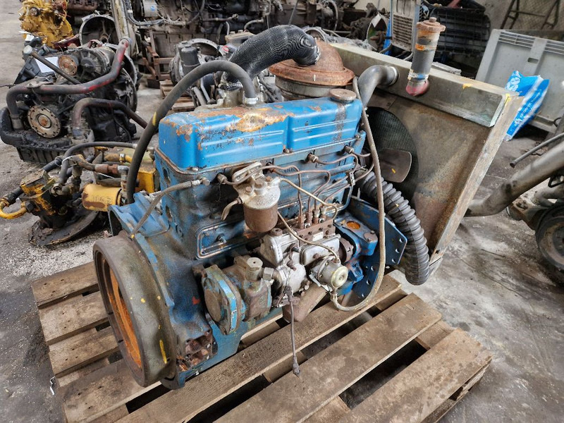 Ford F2 6015 - 엔진 : 사진 3 Ford F2 6015 - 엔진 : 사진 3