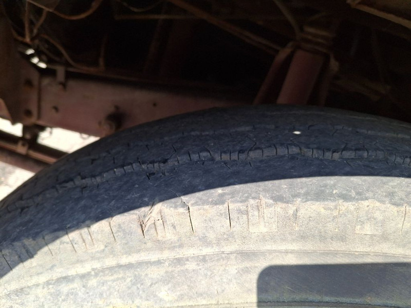 Mercedes-Benz 1113 - 캡 새시 트럭 : 사진 4 Mercedes-Benz 1113 - 캡 새시 트럭 : 사진 4