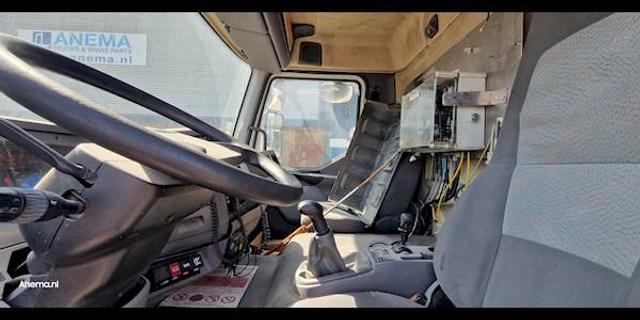 Renault MIDLUM 220 GAS / LPG - 유조트럭 : 사진 5 Renault MIDLUM 220 GAS / LPG - 유조트럭 : 사진 5