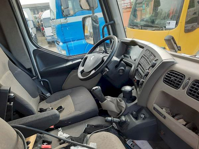 Renault MIDLUM 220 - 캡 새시 트럭 : 사진 4 Renault MIDLUM 220 - 캡 새시 트럭 : 사진 4