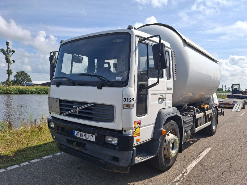 Volvo FL 250 GAS / LPG - 유조트럭 : 사진 1 Volvo FL 250 GAS / LPG - 유조트럭 : 사진 1