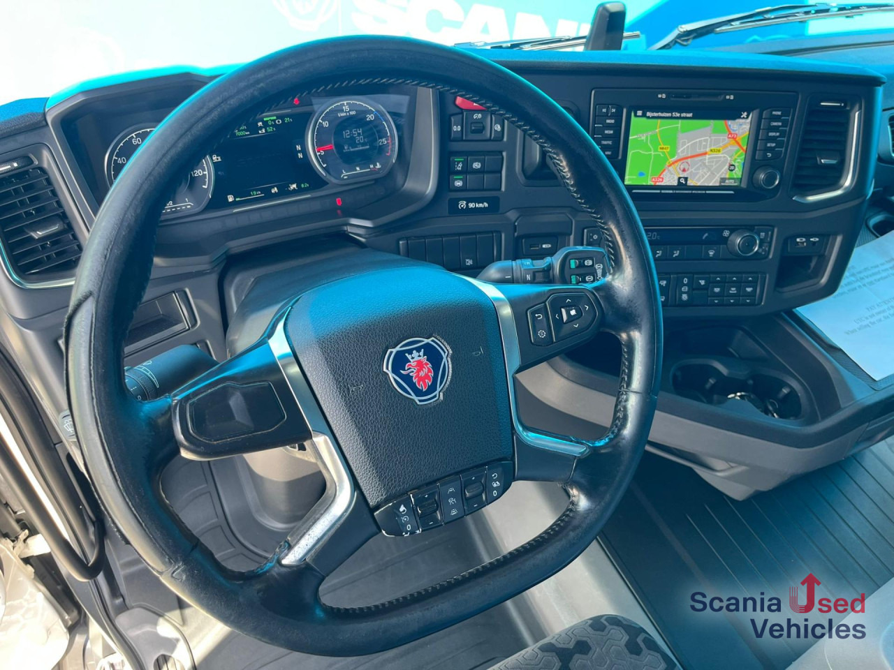 SCANIA R 450 A4x2EB RETARDER MEGA / VOLUME DIFF-L 8T PTOV - 트랙터 유닛 : 사진 4 SCANIA R 450 A4x2EB RETARDER MEGA / VOLUME DIFF-L 8T PTOV - 트랙터 유닛 : 사진 4