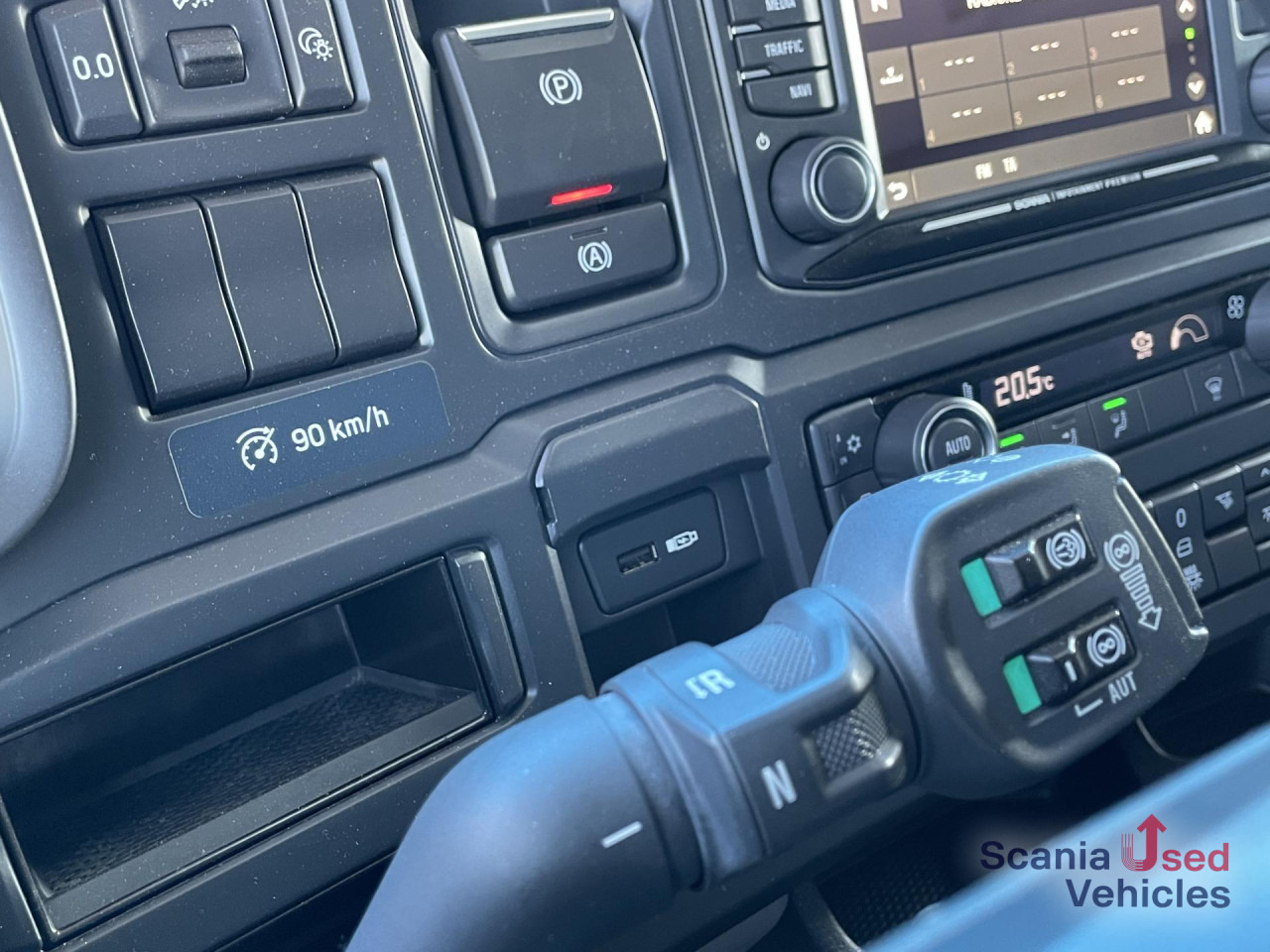 SCANIA R 450 A4x2LA DIFF-L RETARDER 8T PTO P-AIRCO ACC - 트랙터 유닛 : 사진 5 SCANIA R 450 A4x2LA DIFF-L RETARDER 8T PTO P-AIRCO ACC - 트랙터 유닛 : 사진 5