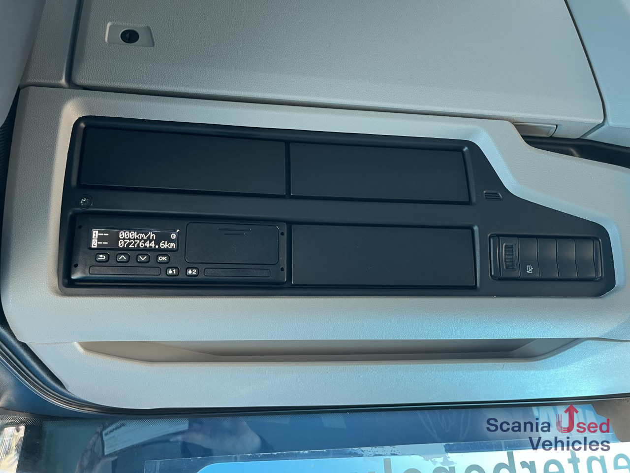 SCANIA R 450 A4x2NA RETARDER 8T DIFF-L SMART2 - 트랙터 유닛 : 사진 5 SCANIA R 450 A4x2NA RETARDER 8T DIFF-L SMART2 - 트랙터 유닛 : 사진 5