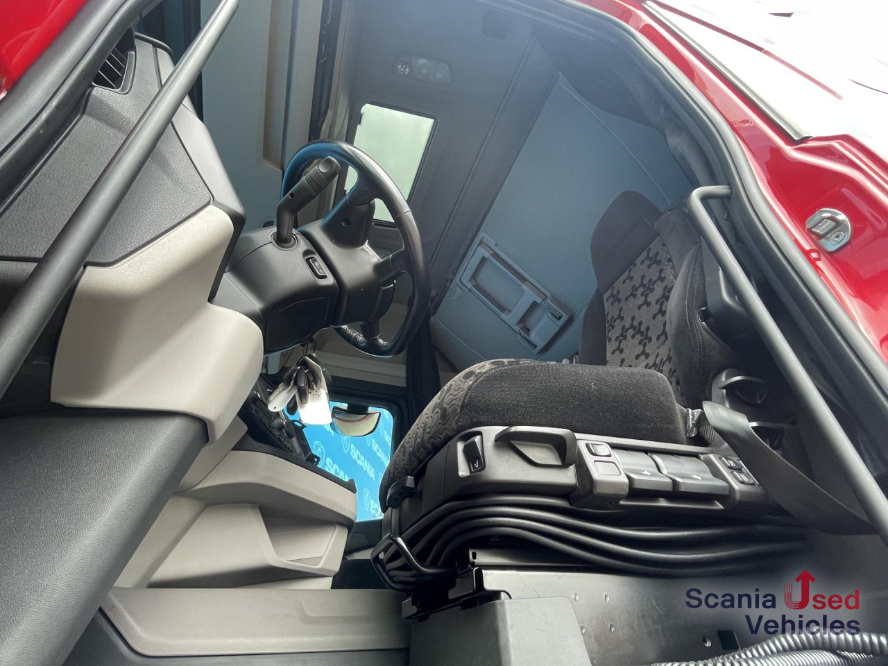 SCANIA R 450 A6x2/4NA RETARDER NAVI PTO - 트랙터 유닛 : 사진 3 SCANIA R 450 A6x2/4NA RETARDER NAVI PTO - 트랙터 유닛 : 사진 3