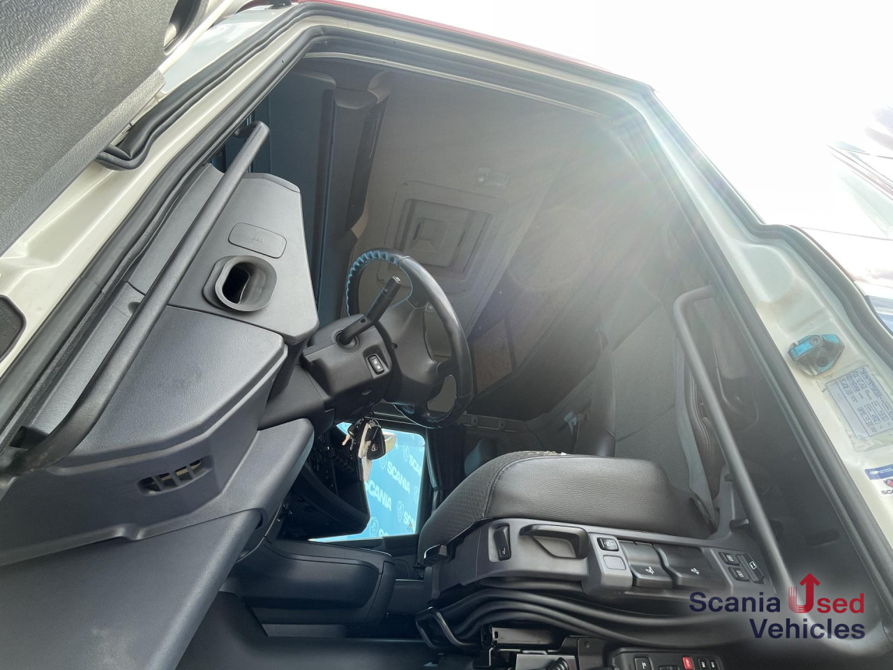 SCANIA R 450 LA4x2MNB DIFF-L RETARDER FULL AIR 8T ALCOA - 트랙터 유닛 : 사진 4 SCANIA R 450 LA4x2MNB DIFF-L RETARDER FULL AIR 8T ALCOA - 트랙터 유닛 : 사진 4