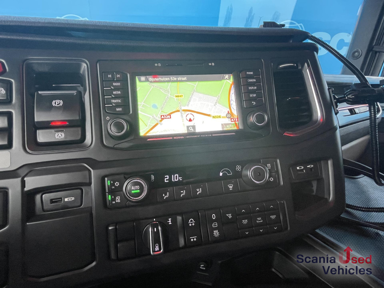 SCANIA R 650 B6x4NB RETARDER V8 WOOD KESLA 2112T CRANE - 목재 트럭, 크레인 트럭 : 사진 2 SCANIA R 650 B6x4NB RETARDER V8 WOOD KESLA 2112T CRANE - 목재 트럭, 크레인 트럭 : 사진 2