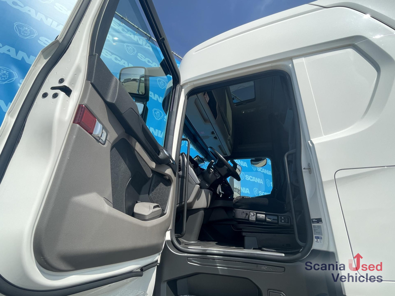 SCANIA S 500 A4X2NB RETARDER FULL AIR 8T P-AIRCO ACC - 트랙터 유닛 : 사진 3 SCANIA S 500 A4X2NB RETARDER FULL AIR 8T P-AIRCO ACC - 트랙터 유닛 : 사진 3