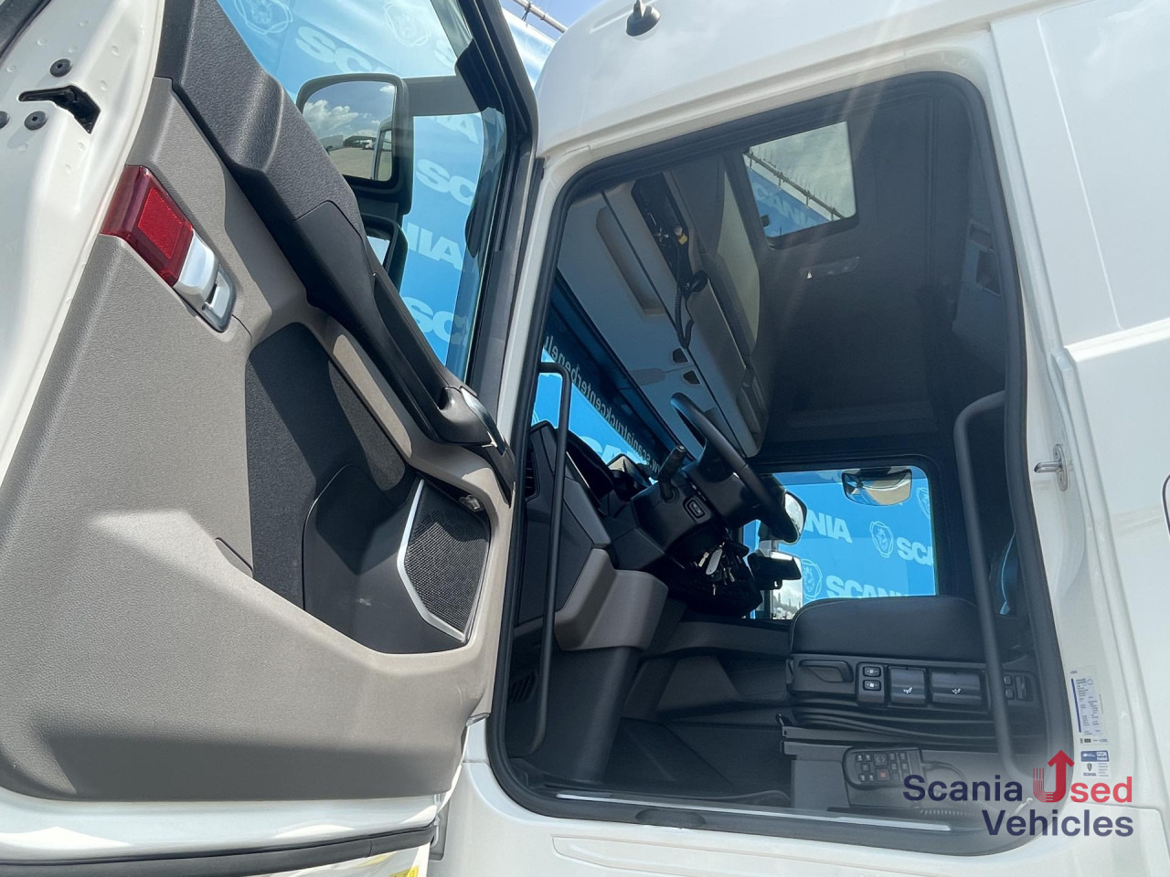 SCANIA S 500 A4x2NB RETARDER DIFF-L PARK AIRCO FULL AIR - 트랙터 유닛 : 사진 4 SCANIA S 500 A4x2NB RETARDER DIFF-L PARK AIRCO FULL AIR - 트랙터 유닛 : 사진 4