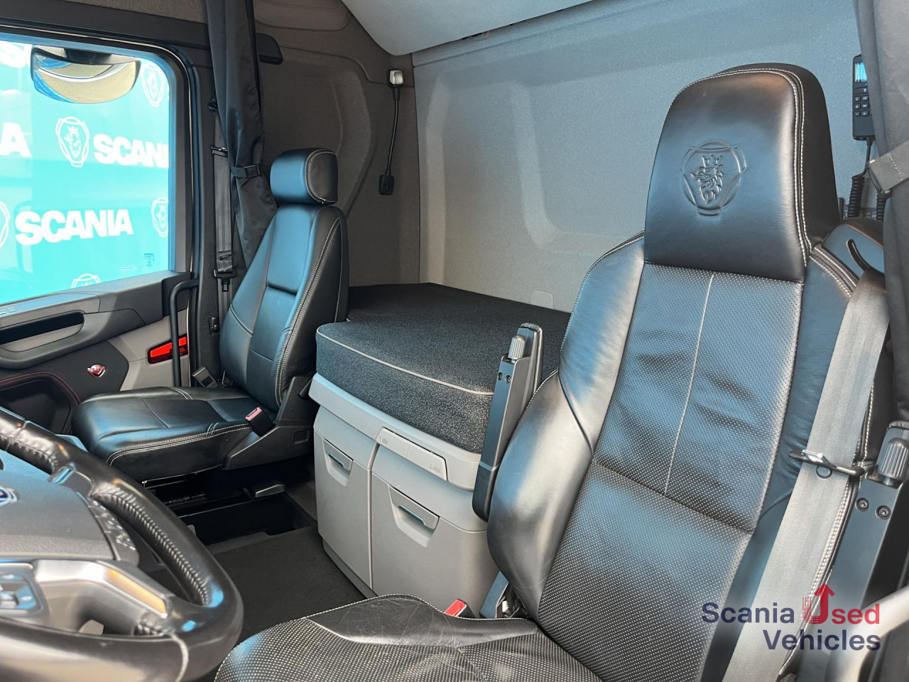 SCANIA S 590 A4x2NA V8 RETARDER DIFF-L 8T NAVI LED ALCOA - 트랙터 유닛 : 사진 5 SCANIA S 590 A4x2NA V8 RETARDER DIFF-L 8T NAVI LED ALCOA - 트랙터 유닛 : 사진 5